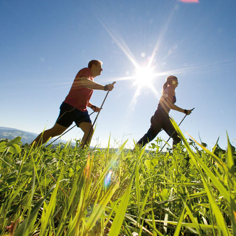 Mit den Nordic Walking Stöcken durchs Joglland